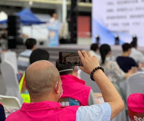 廣州啟動首屆安心家政服務月 5萬張“安心服務證”賦能家政行業(yè)規(guī)范發(fā)展